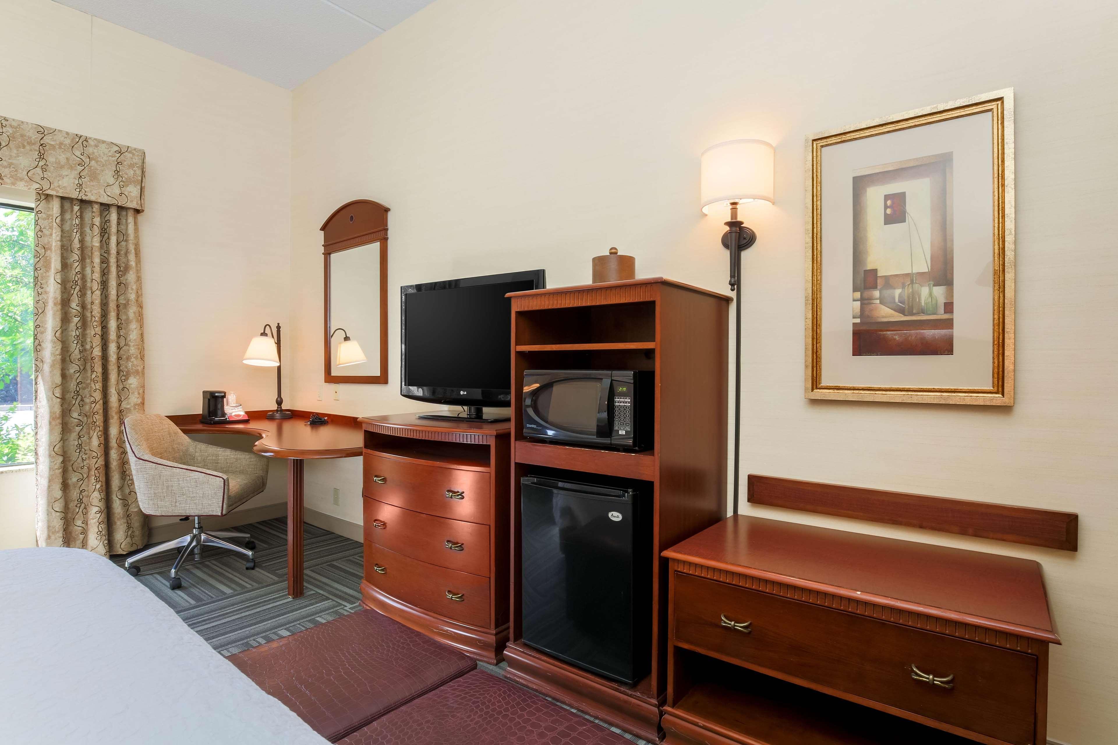 Hampton Inn Nanuet Bagian luar foto