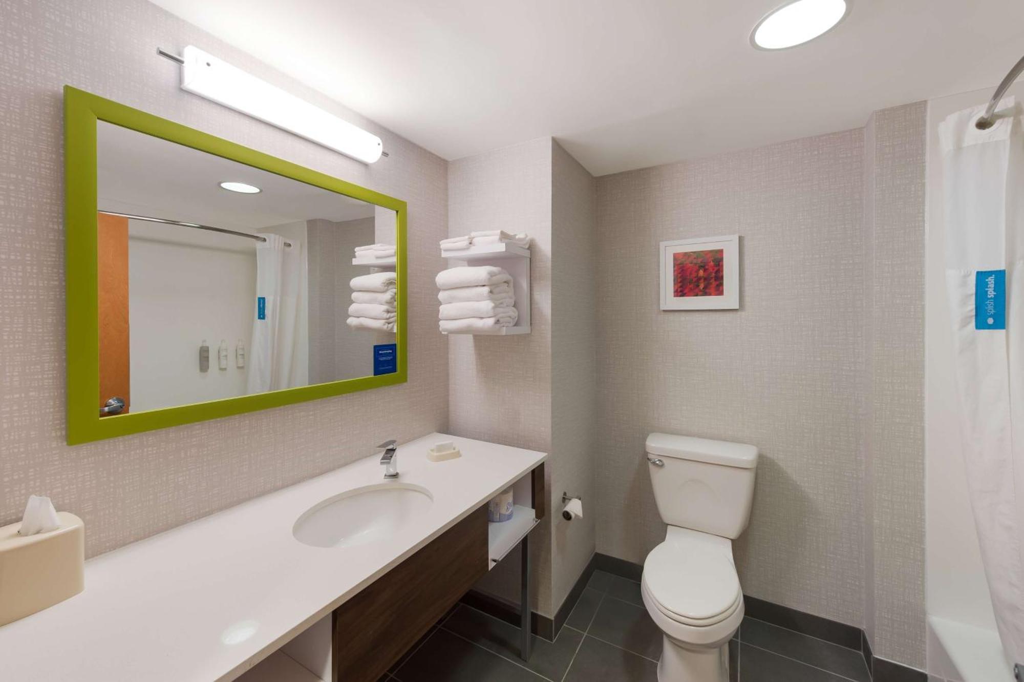 Hampton Inn Nanuet Bagian luar foto