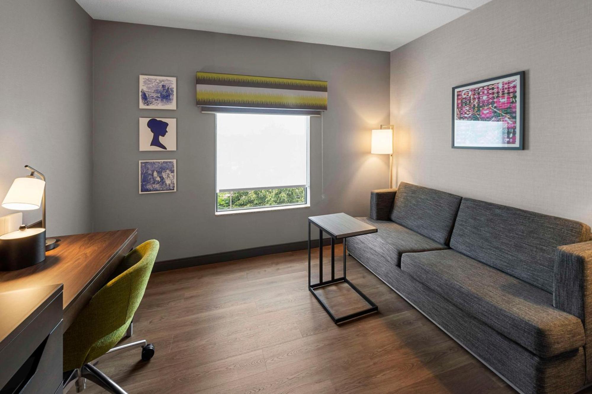 Hampton Inn Nanuet Bagian luar foto